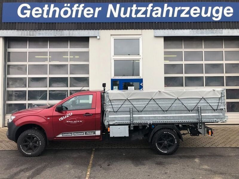 Gebraucht Isuzu D-Max 163 PS (119 kW) 2023 Rot Abholung