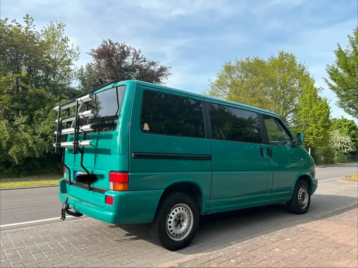 Gebraucht VW Multivan 102 PS (75 kW) 1998 Grün Van / Kleinbus