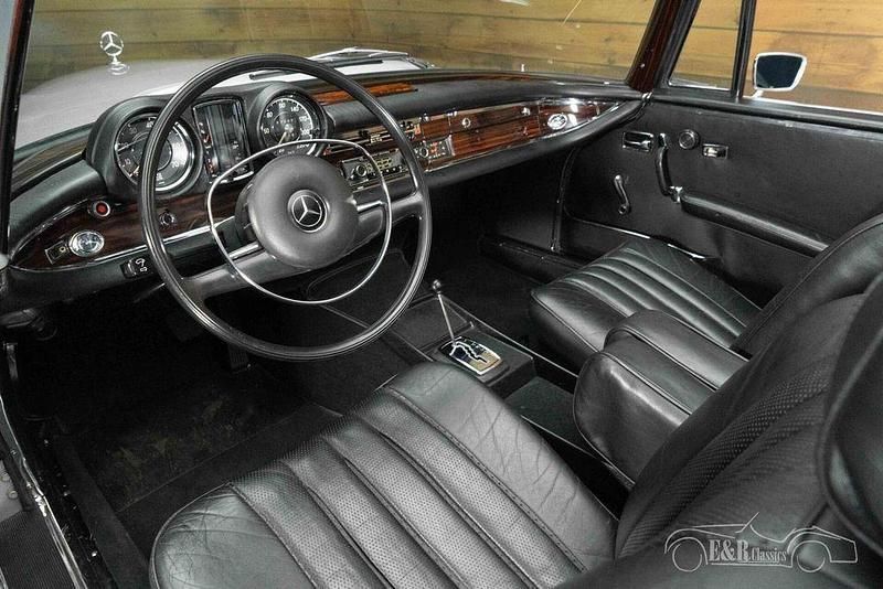 Gebraucht Mercedes 280 SE 159 PS (116 kW) 1969 Silber Cabrio