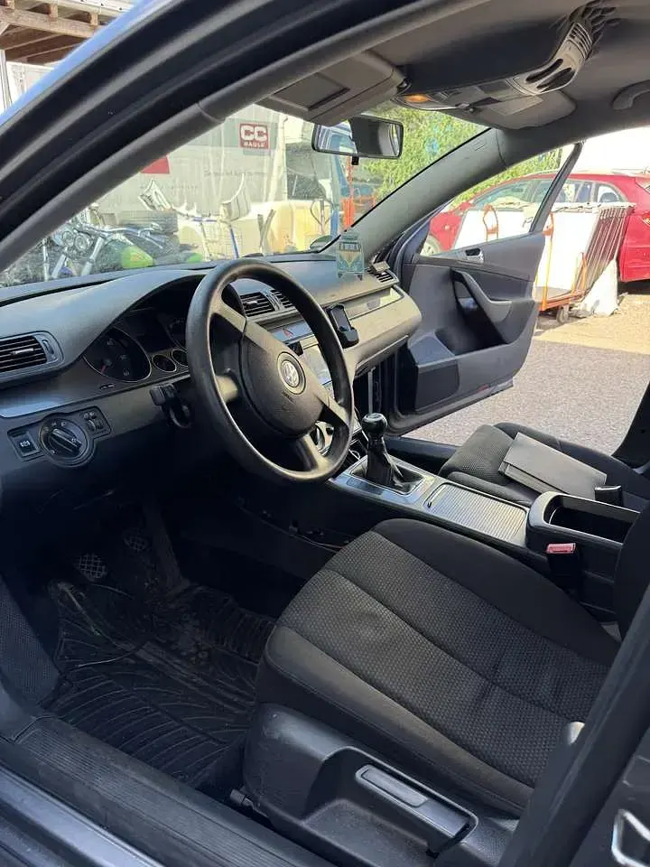 Gebraucht VW Passat Trendline 140 PS (102 kW) 2008 Grau Kombi