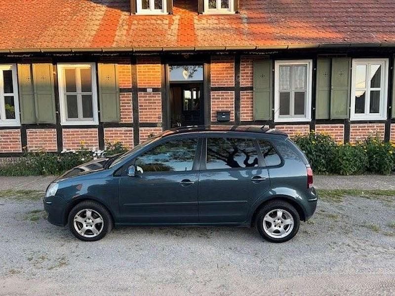 Blau Gebraucht 2007 VW Polo Trendline Kleinwagen | 1.995 € (Fairer Preis) - Bild 1/4