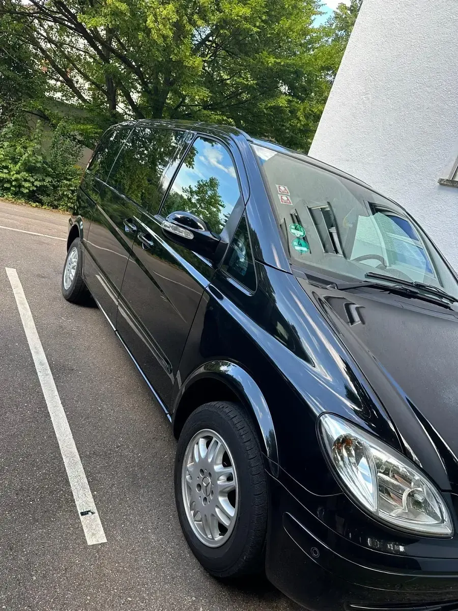 Gebraucht Mercedes Viano 150 PS (110 kW) 2009 Schwarz Van / Kleinbus