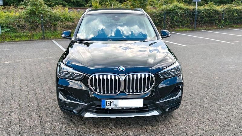 Schwarz Gebraucht 2019 BMW X1 xLine SUV | 17.500 € (Guter Preis) - Bild 1/4