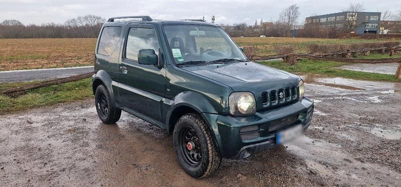 Usado Suzuki Jimny 86 HP (63 kW) 2008 Verde SUV