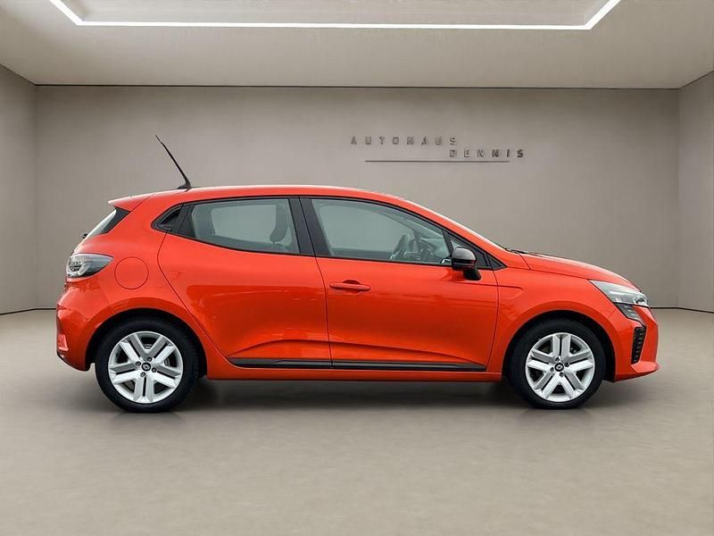 Gebraucht Renault Clio V Evolution 143 PS (105 kW) 2024 Orange Limousine