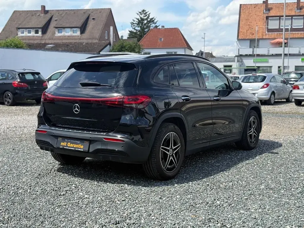 Gebraucht Mercedes EQA300 AMG 167 kW (228 PS) 2023 Schwarz SUV