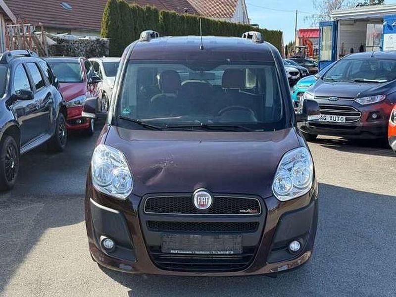 Gebraucht Fiat Doblò 135 PS (99 kW) 2014 Rot Van / Kleinbus