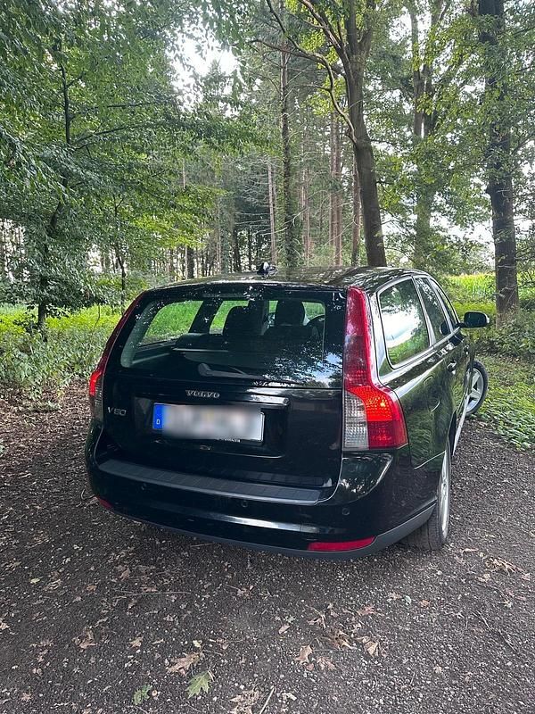 Schwarz Gebraucht 2008 Volvo V50 Kombi | 2.250 € (Superpreis) - Bild 1/4