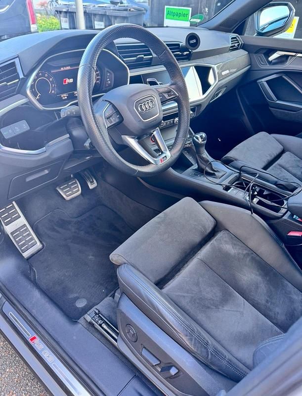 Gebraucht Audi RS Q3 400 PS (294 kW) 2022 Grau SUV