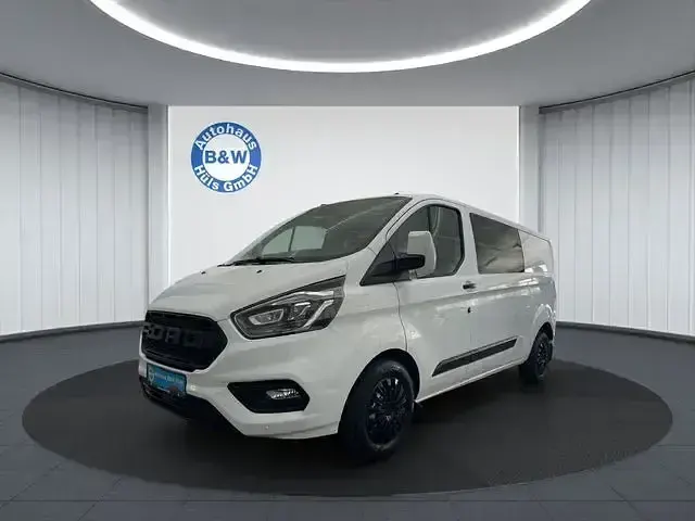 Gebraucht Ford Transit Custom 131 PS (96 kW) 2022 Weiß Van / Kleinbus