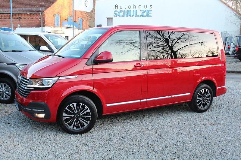 Gebraucht VW Multivan Generation Six 150 PS (110 kW) 2022 Lh3t kirschrot Van