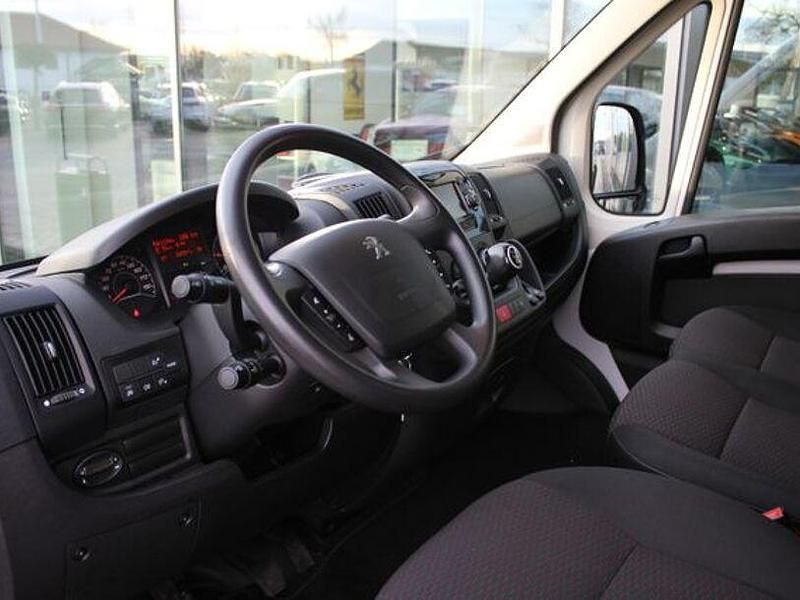 Gebraucht Peugeot Boxer 120 PS (88 kW) 2022 Weiss Van