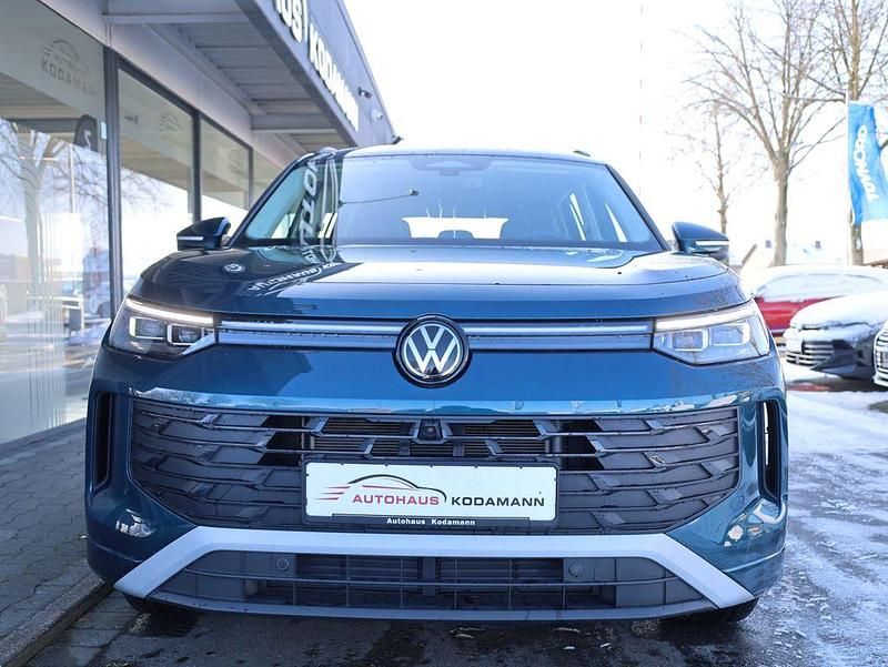 Gebraucht VW Tayron Life 150 PS (110 kW) 2025 Blau SUV