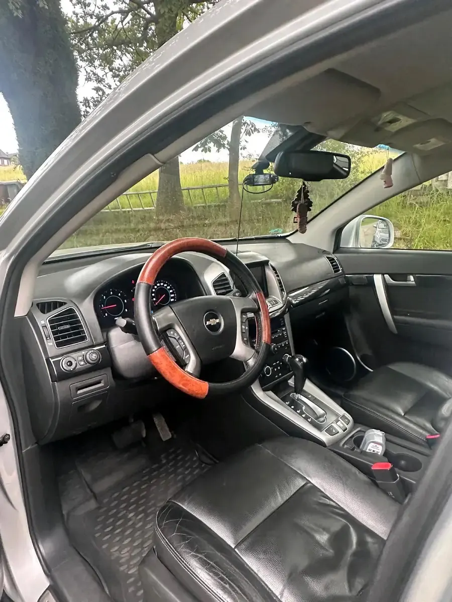 Gebraucht Chevrolet Captiva 184 PS (135 kW) 2012 Silber SUV
