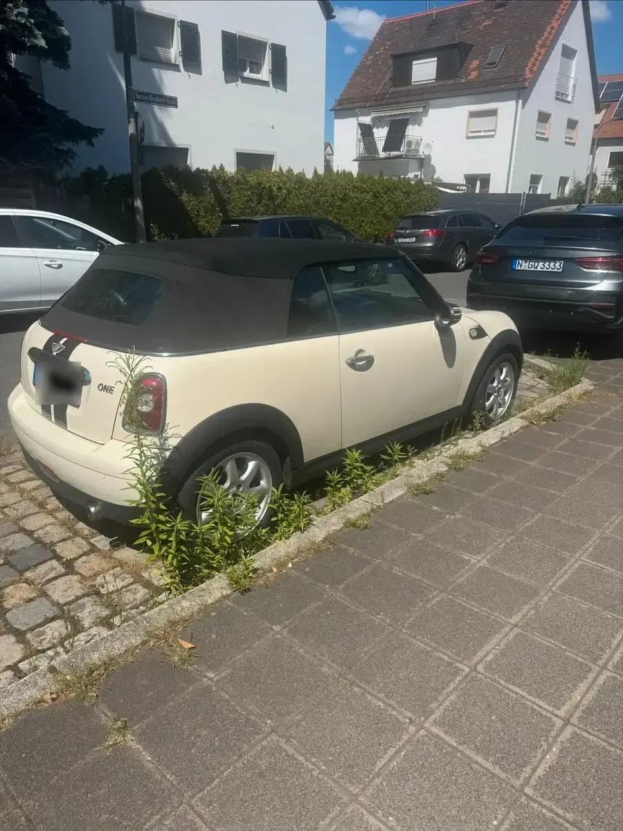 Gebraucht Mini One Cabriolet 98 PS (72 kW) 2010 Weiß Cabrio