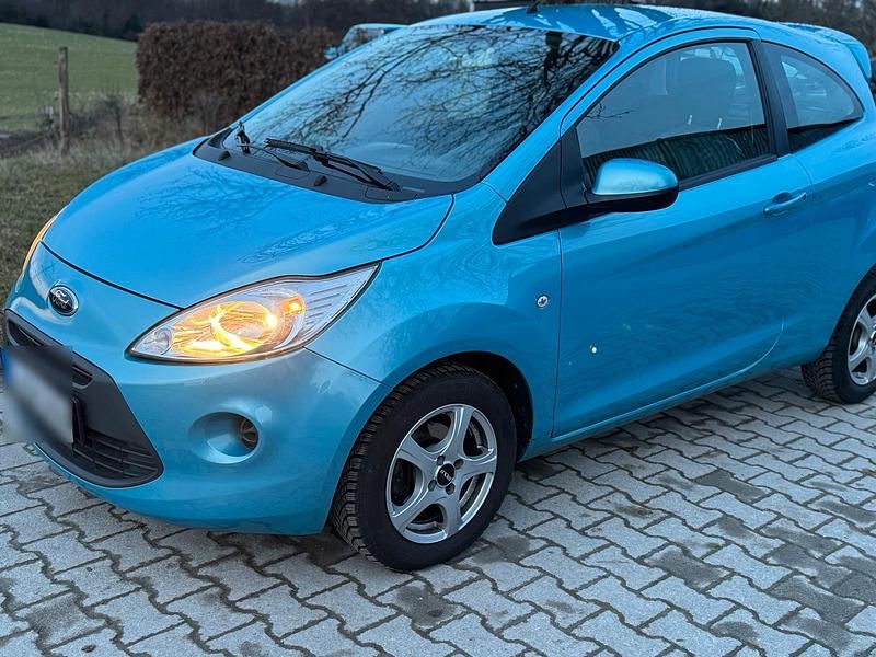 Gebraucht Ford Ka 70 PS (51 kW) 2014 Blau Kleinwagen
