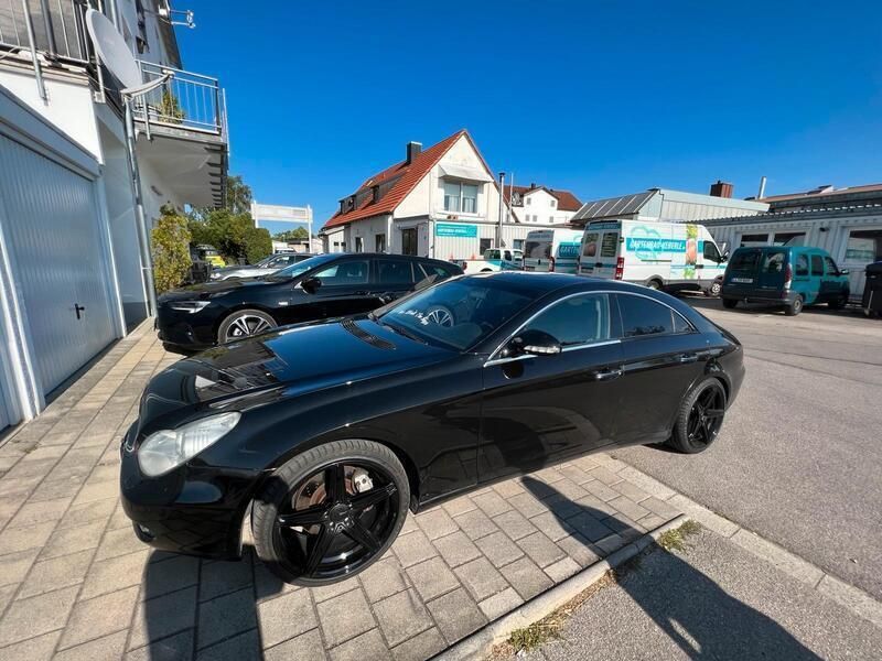 Schwarz Gebraucht 2004 Mercedes CLS350 Coupé | 5.250 € (Fairer Preis) - Bild 1/4