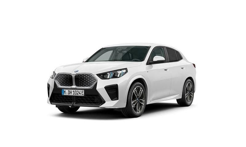 Weiß Neu 2025 BMW iX2 M Sport SUV | 54.690 € (Teuer) - Bild 1/4