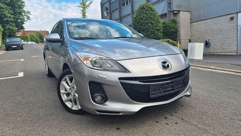 Silber Gebraucht 2012 Mazda 3 Edition Limousine | 7.900 € (Guter Preis) - Bild 1/4