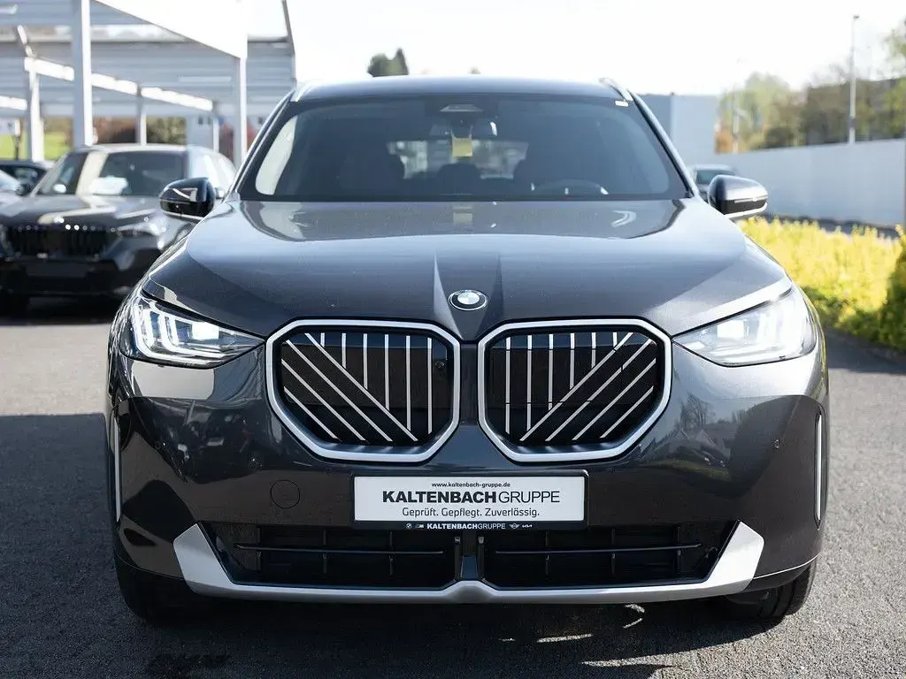 Gebraucht BMW X3 Sport Line 208 PS (152 kW) 2025 Grau SUV