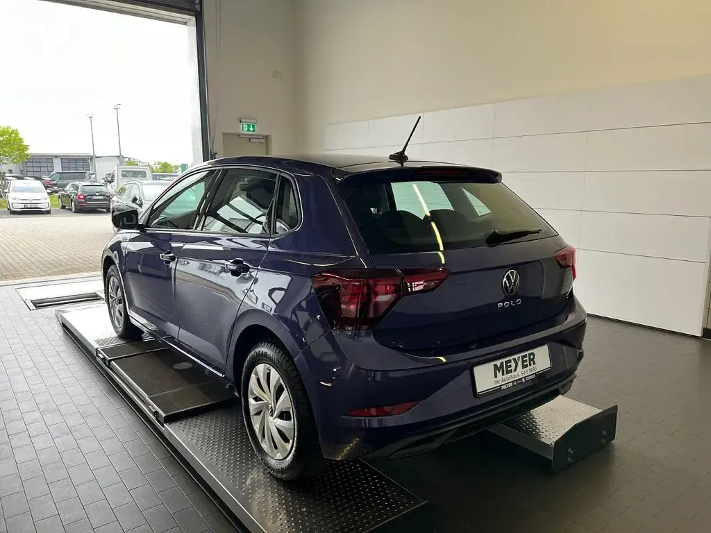 Gebraucht VW Polo Life 80 PS (58 kW) 2025 Vibrant violet metallic Kleinwagen