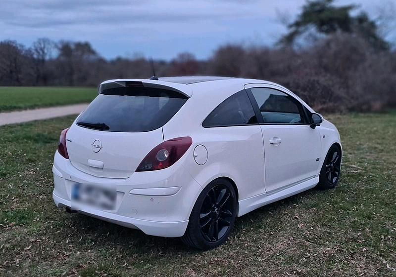 Gebraucht Opel Corsa OPC 87 PS (63 kW) 2010 Weiß Kleinwagen
