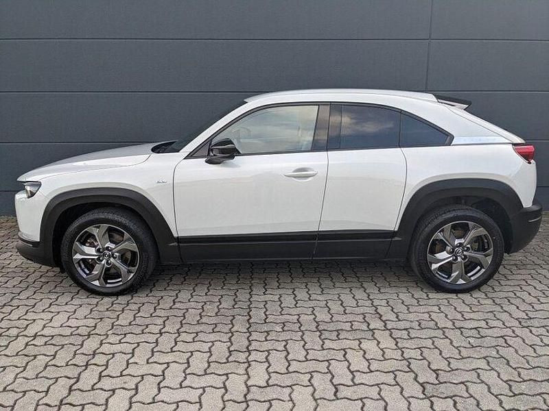 Gebraucht Mazda MX30 Ad'Vantage 106 kW (145 PS) 2022 Ceramic white metallic SUV