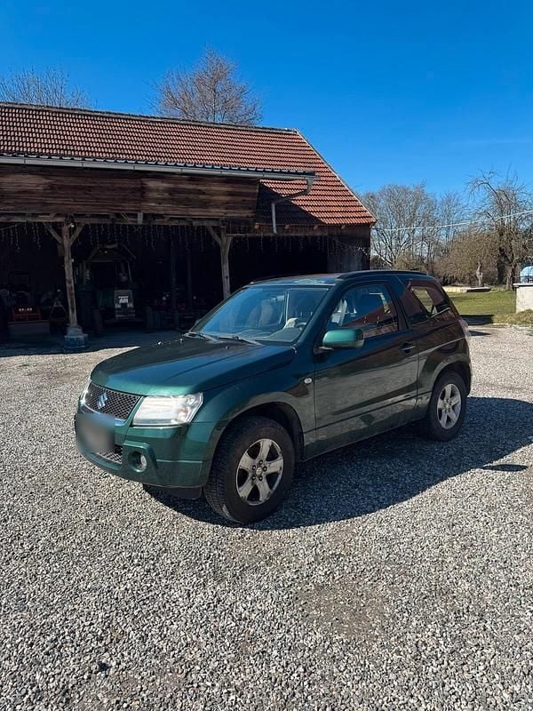 Gebraucht Suzuki Grand Vitara 104 PS (76 kW) 2008 Grün SUV