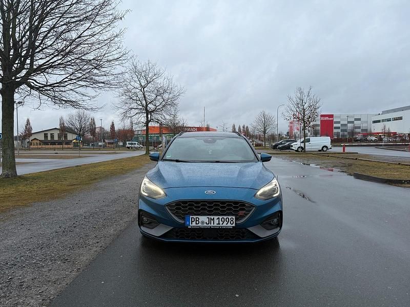 Gebraucht Ford Focus ST 280 PS (205 kW) 2021 Blau Kombi