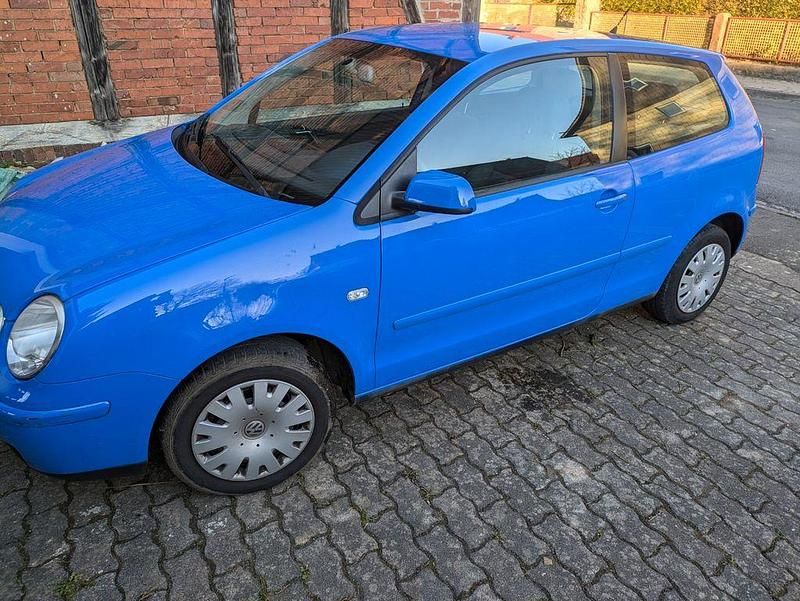 Blau Gebraucht 2005 VW Polo Cricket Kleinwagen | 1.499 € (Fairer Preis) - Bild 1/4