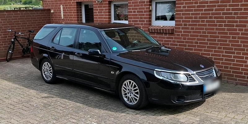 Schwarz Gebraucht 2005 Saab 9-5 Kombi | 2.300 € - Bild 1/4
