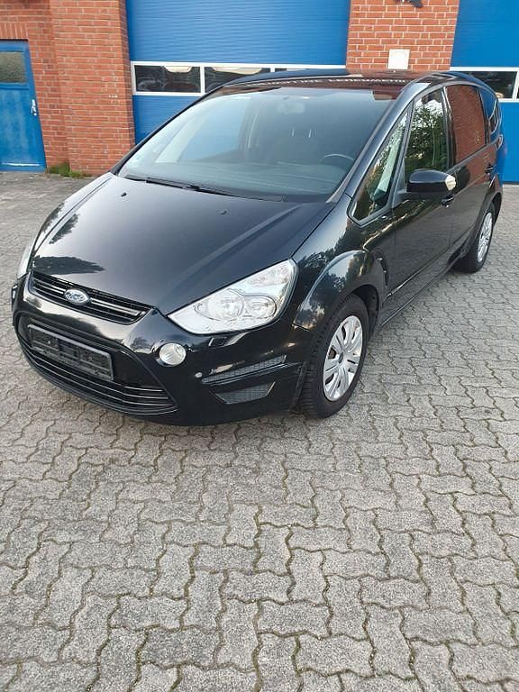 Schwarz Gebraucht 2010 Ford S-MAX Trend Van / Kleinbus | 5.900 € (Fairer Preis) - Bild 1/4
