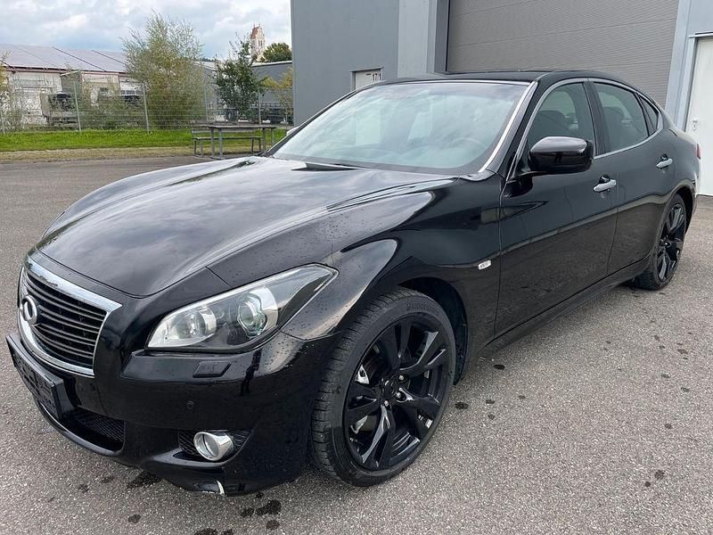 Schwarz Gebraucht 2012 Infiniti M30 Premium Coupé | 10.300 € - Bild 1/4