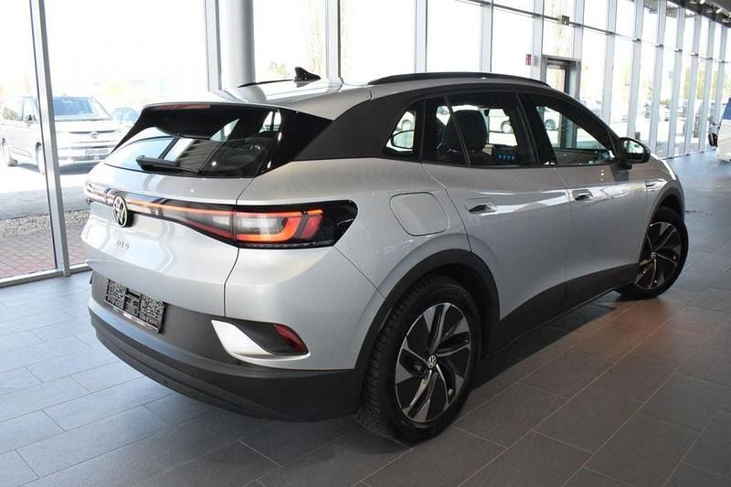 Begagnad VW ID.4 Pro Performance 150 kW (204 HK) 2022 Silver SUV