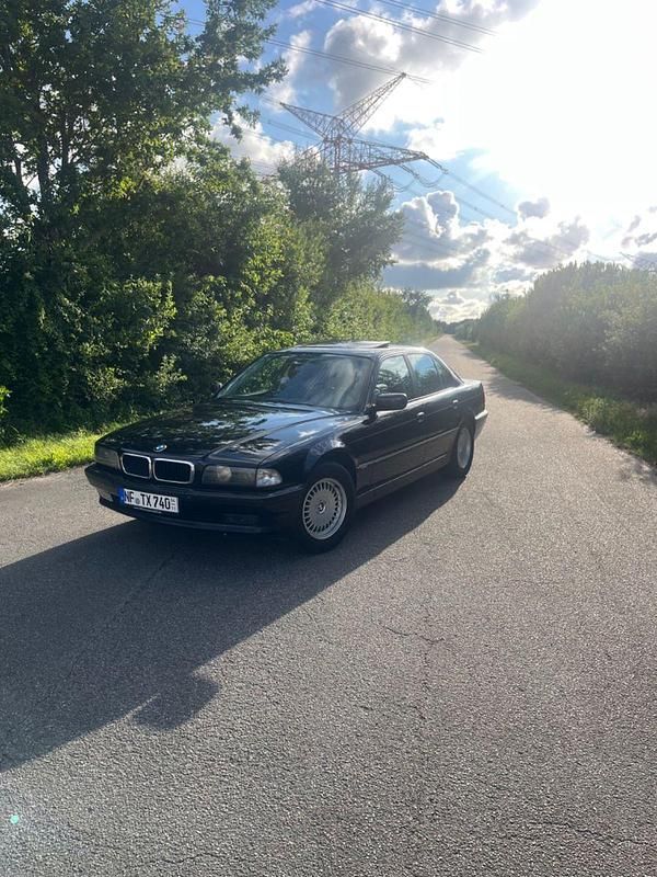 Schwarz Gebraucht 1998 BMW 740 Shadowline Limousine | 16.900 € - Bild 1/4