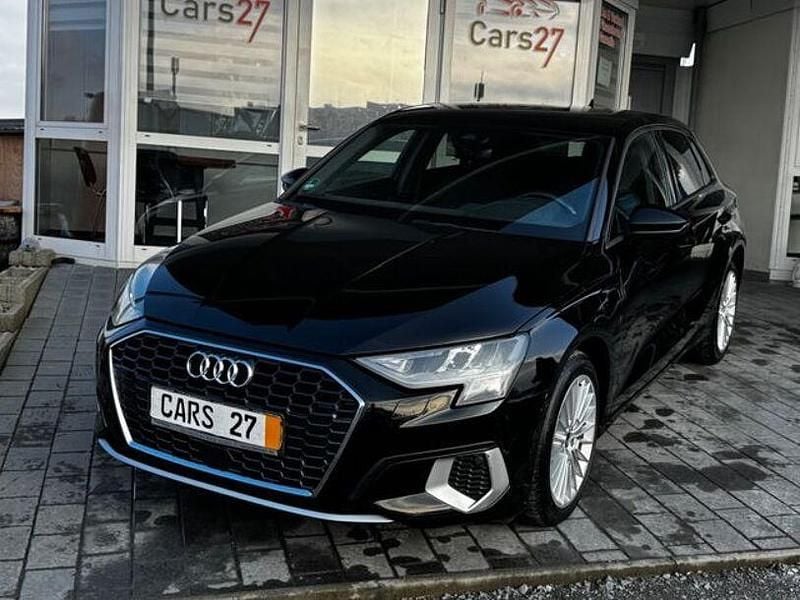 Schwarz Gebraucht 2022 Audi A3 e-tron Comfort Kleinwagen | 22.999 € (Superpreis) - Bild 1/4