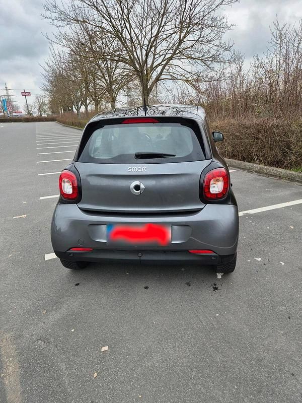 Gebraucht Smart ForFour Passion 90 PS (66 kW) 2016 Schwarz Kleinwagen