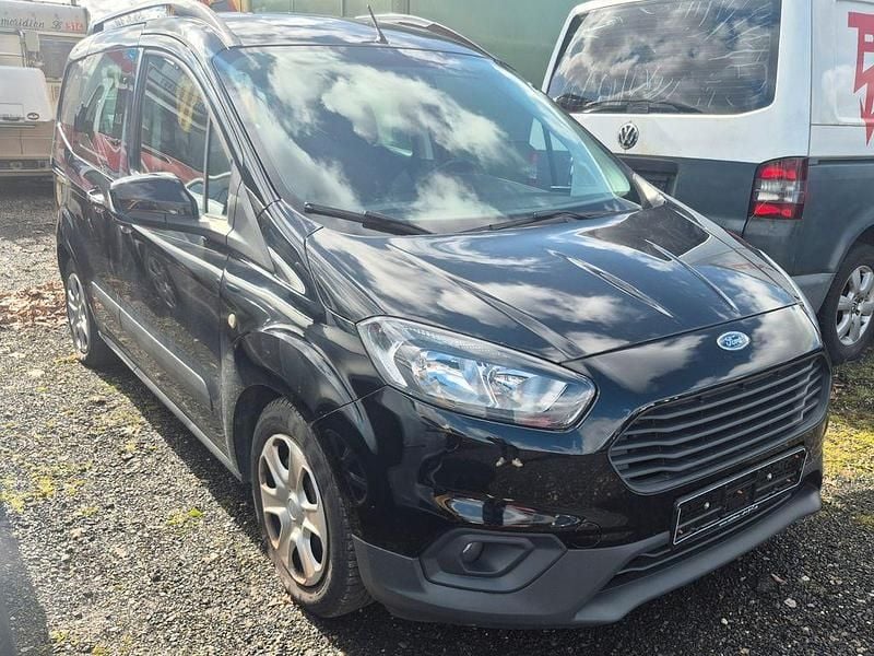 Gebraucht Ford Transit Trend 135 PS (99 kW) 2019 Schwarz Kombi
