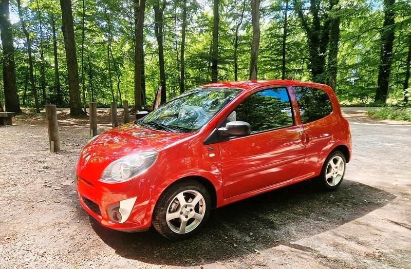 Gebraucht Renault Twingo 70 PS (51 kW) 2011 Rot Kleinwagen