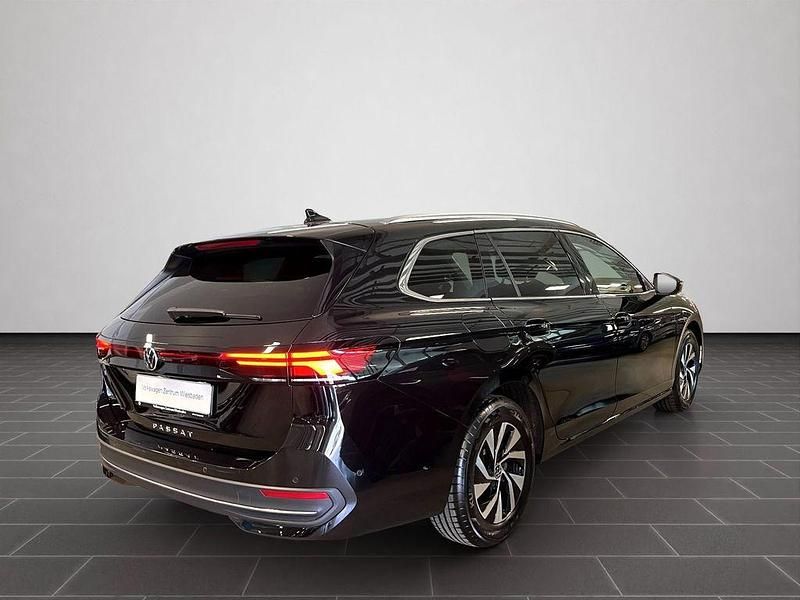 Gebraucht VW Passat Business 150 PS (110 kW) 2025 Grenadillschwarz metallic Kombi