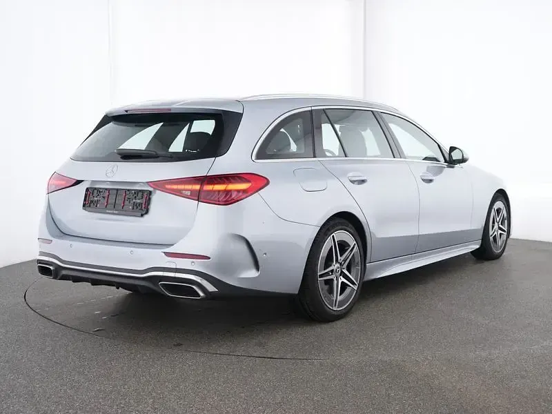Gebraucht Mercedes C200 AMG 204 PS (150 kW) 2025 Silber Limousine