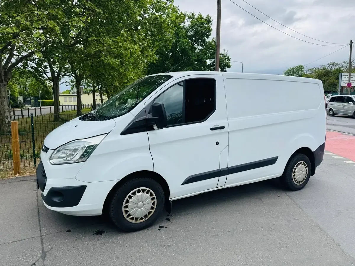 Gebraucht Ford Transit 125 PS (91 kW) 2015 Weiß Van / Kleinbus