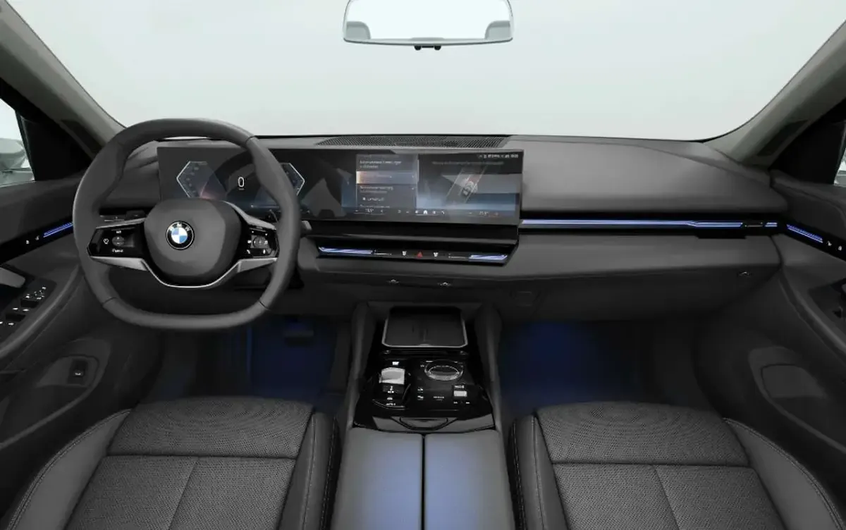 Neu BMW 530e Sport Line 299 PS (219 kW) 2025 Alpinweiss uni Kombi
