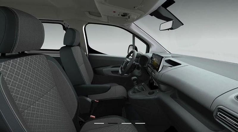 Nowe Opel Combo Edition 131 KM (96 kW) 2026 Czarny Minivan