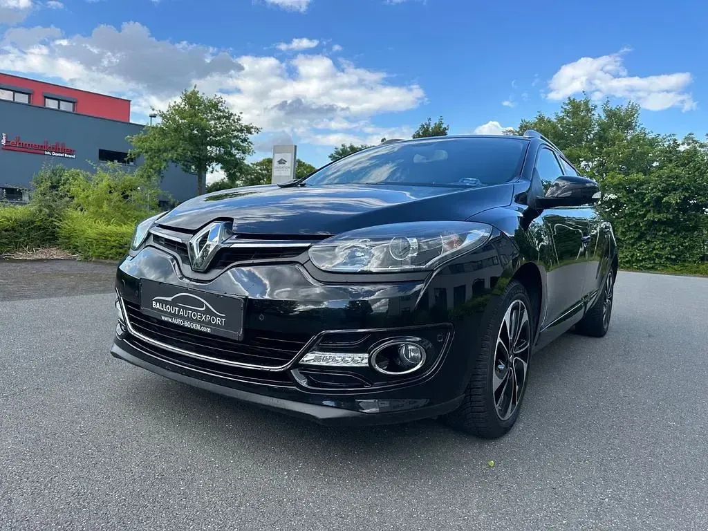Gebraucht Renault Mégane III 110 PS (80 kW) 2015 Schwarz Limousine