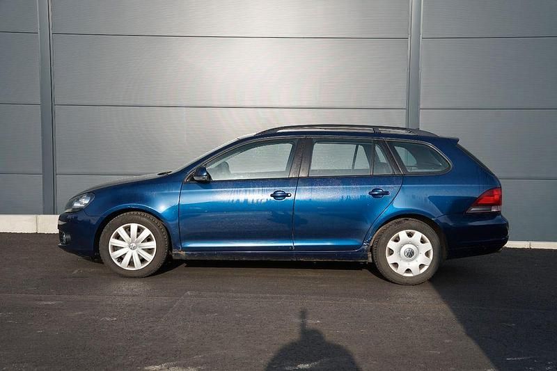 Gebraucht VW Golf VI 105 PS (77 kW) 2011 Blau Kleinwagen