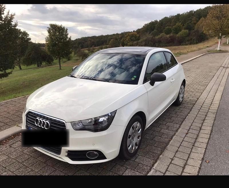 Gebraucht Audi A1 125 PS (91 kW) 2011 Beige Kleinwagen