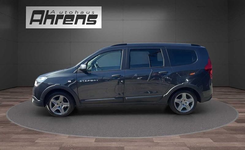 Gebraucht Dacia Lodgy Stepway 131 PS (96 kW) 2021 Grau metallic Van / Kleinbus