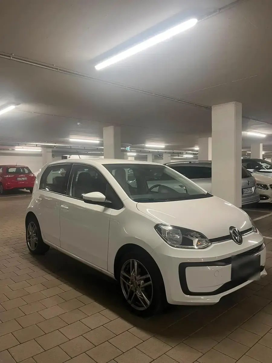 Gebraucht VW up! 65 PS (47 kW) 2021 Weiß Kleinwagen