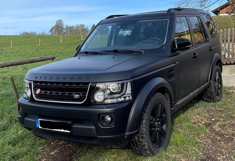 Schwarz Gebraucht 2015 Land Rover Discovery 4 SUV | 23.900 € (Teuer) - Bild 1/4
